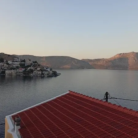 Pitini Nikos House * Sými