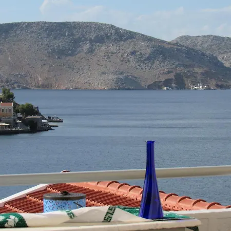 Сasa de vacaciones Pitini Nikos House *