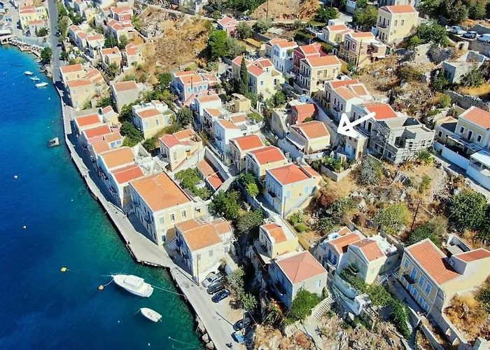 Pitini Nikos House Casa de Férias